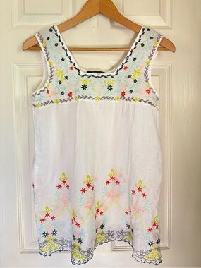 Embroidered White Tank Top with Multicolor Floral Detail